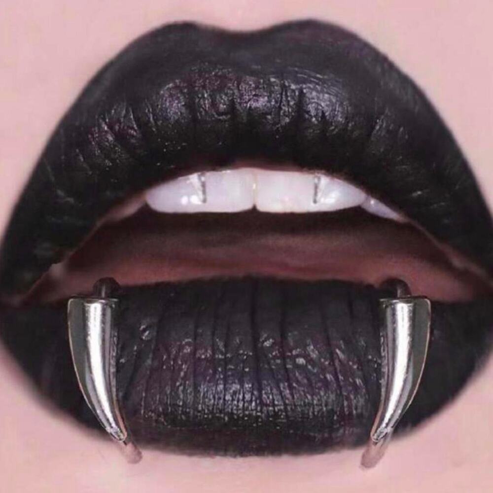 Silver Lip Cuff Faux Piercing Vampire Fangs Whimsygoth Goth Gothcore Emo Y3K